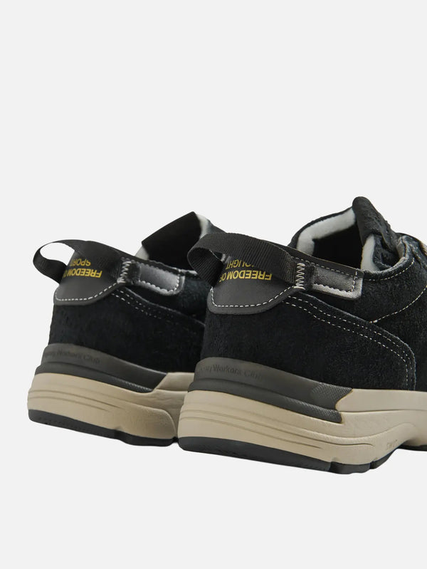 STEPNEY WORKERS CLUB Legion Freecut Geo-Merged Suede Black – siyah süet, yandan görünüm