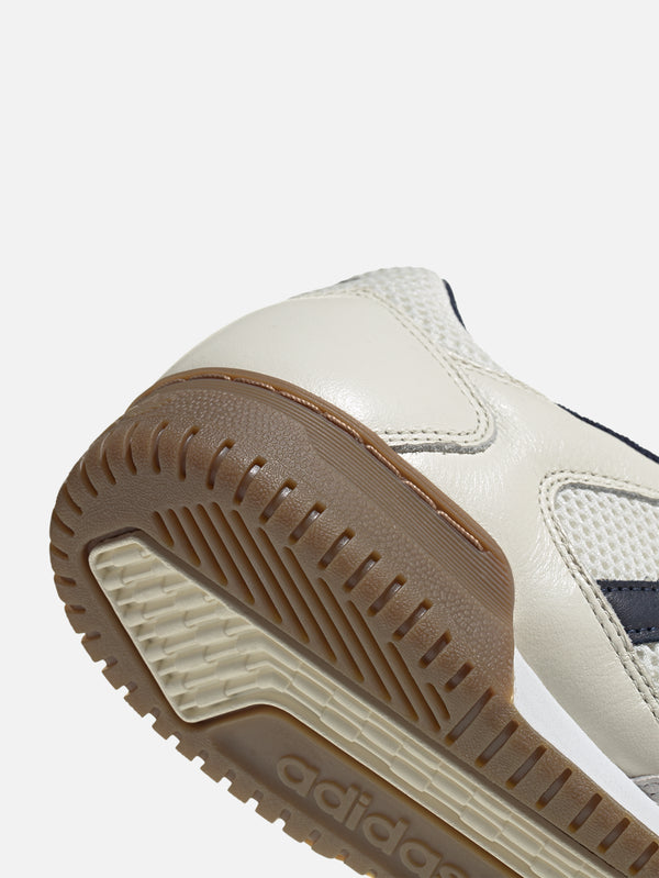 ADIDAS CONSORTIUM - SNEAKER - Consortium Fechten Indoor curated by END. 