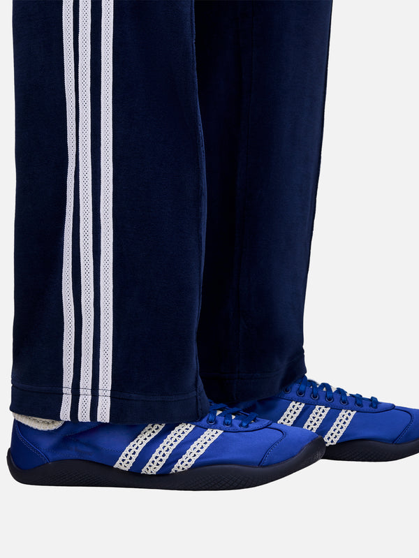 ADIDAS ORIGINALS - EŞOFMAN ALTI - Wales Bonner x adidas Velour Track Pant - Collegiate Navy - shopi go'da!.