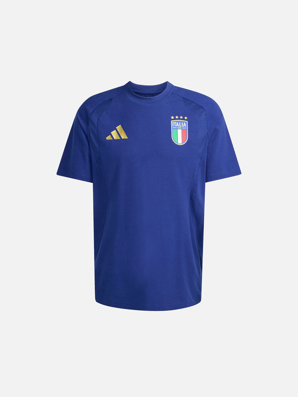 ADIDAS ORIGINALS - T-SHIRT - Italy Tiro Travel Tee - Victory Blue - shopi go'da!.