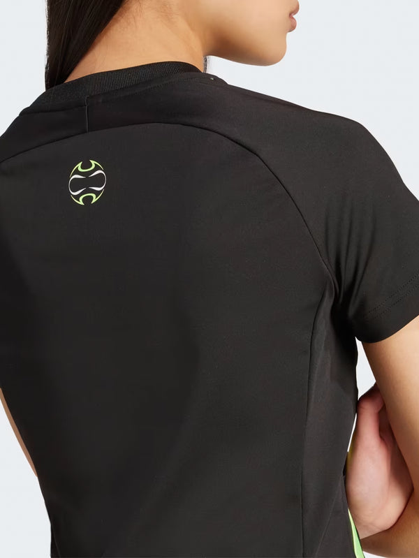 ADIDAS ORIGINALS - T-SHIRT - Teamgeist Adicolor Slim Tee - Black/Signal Green - shopi go'da!.