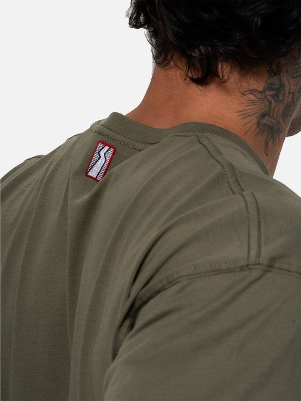 BETWEEN SIDES - T-SHIRT - Pocket Tee - Khaki - shopi go'da!.