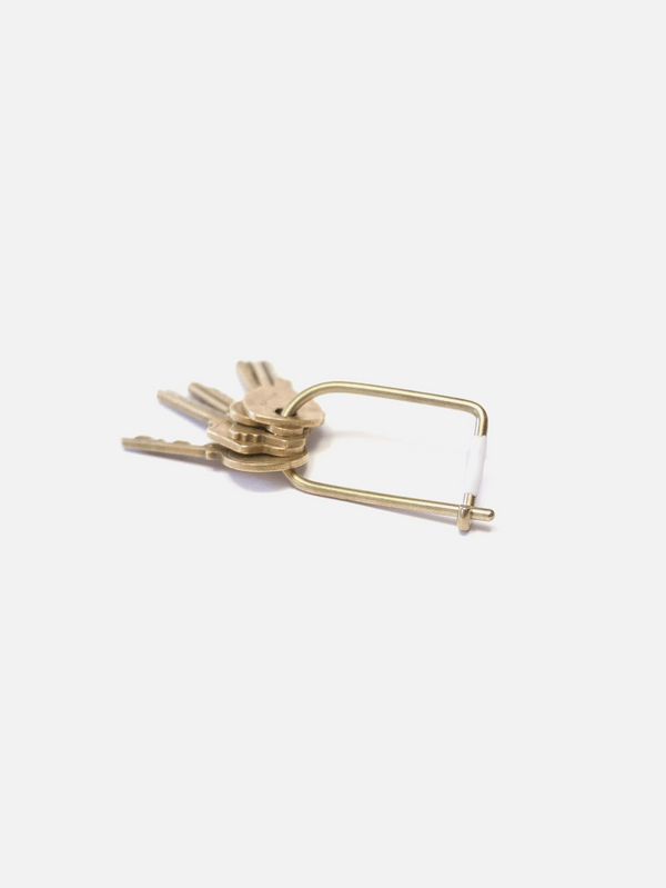 CRAIGHILL - ANAHTARLIK - Enameled Wilson Keyring White/Brass - shopi go'da!.