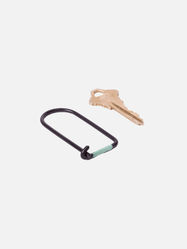 CRAIGHILL - ANAHTARLIK - Enameled Wilson Keyring Sea Foam/ Vapor Black - shopi go'da!.