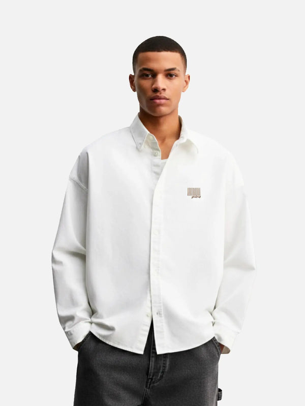 SEVDRUS Typewriter Shirt - White – beyaz, önden görünüm, logo detayı