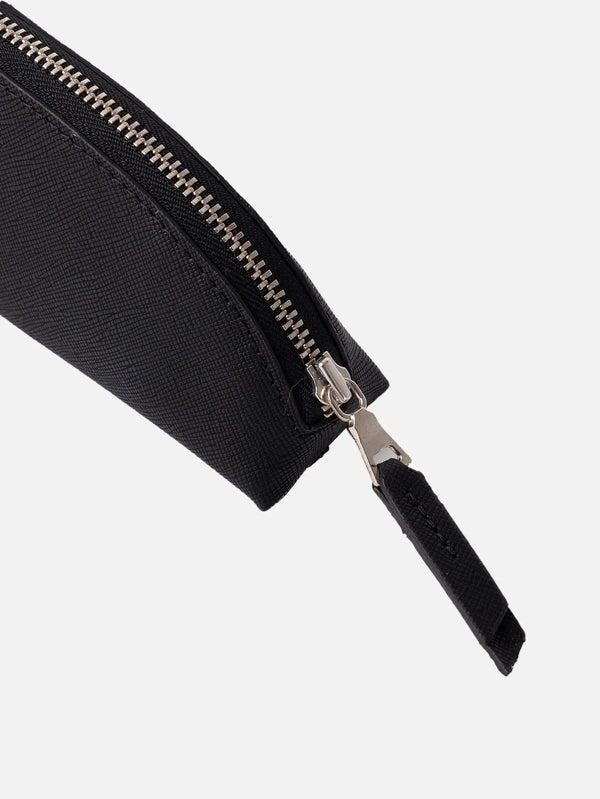 PACK'N TRA Mini Boy Makyaj Çantası - Siyah – yakın görünüm; fermuar ve dokulu yüzey detayı