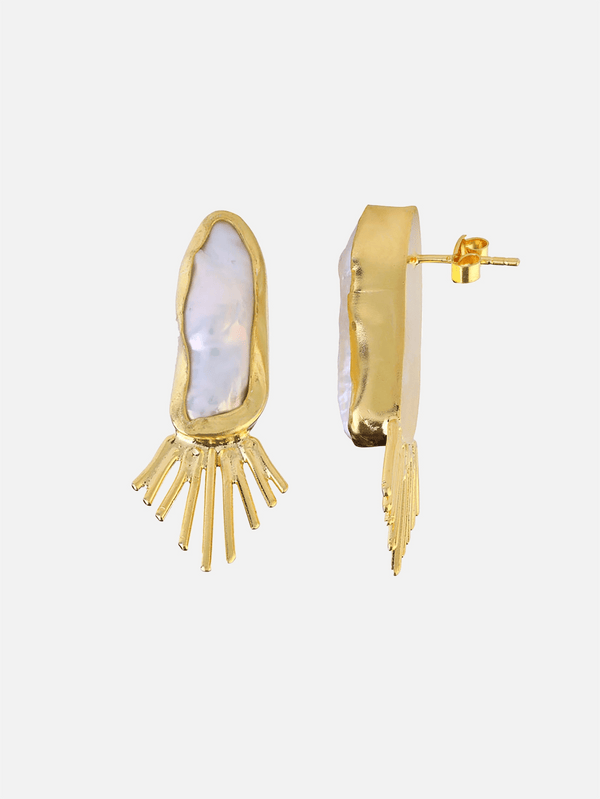 ECE LONDON - KÜPE - Theia Pearl Earrings - shopi go'da!.