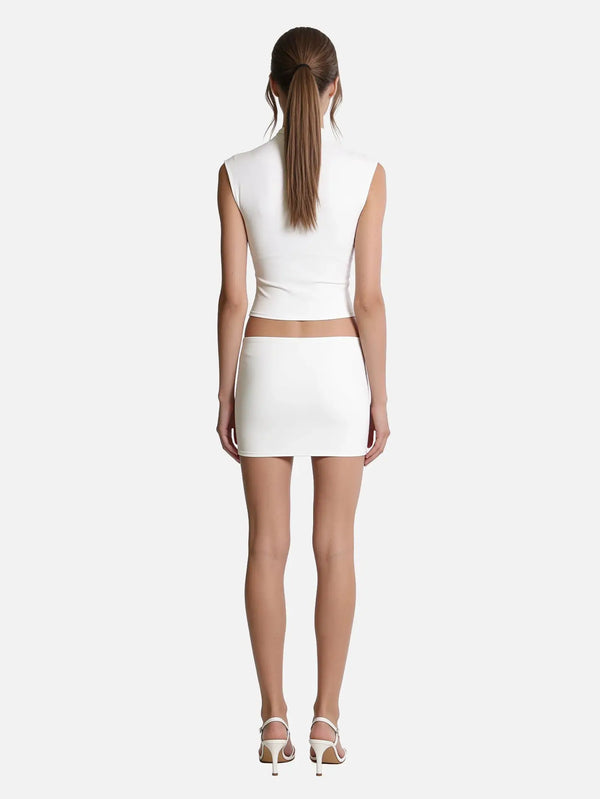 SLOWBURN Evelyn Set – beyaz, arka görünüm, crop top ve mini etekli