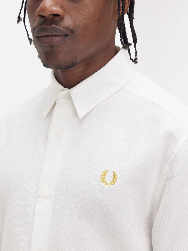 FRED PERRY - GÖMLEK - Textured Seersucker Shirt - White - shopi go'da!.