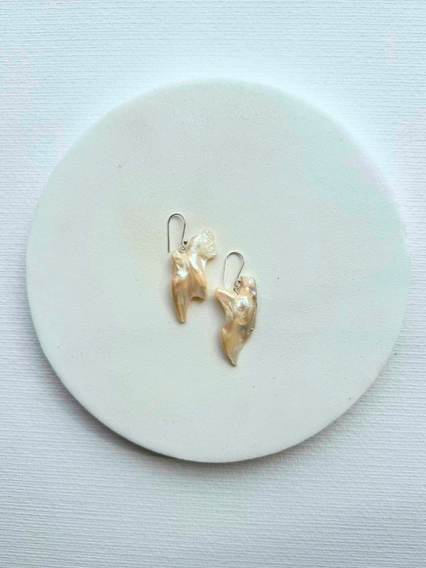 L'ATELIER DES PERLES - KÜPE - Bliss Doğal Yaprak İncili Gümüş Küpe - shopi go'da!.