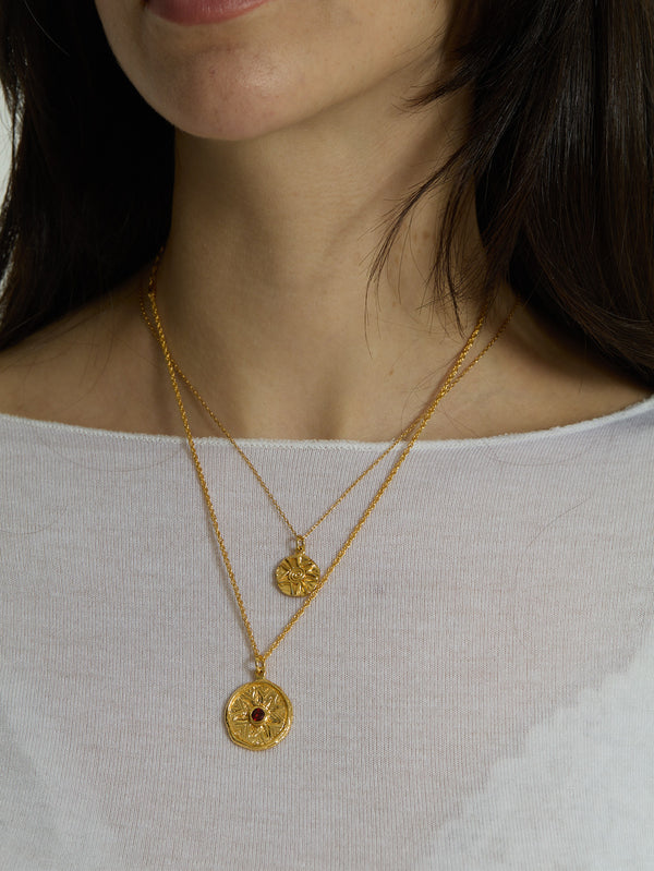 JEWELS FOR JOY, Lal taşlı altın kaplama gümüş daire kolye ucu - Explosion, KOLYE UCU, shopi go'da!