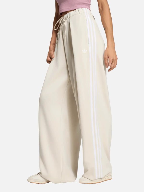 ADIDAS ORIGINALS Adiluna Season 2 x Jennie Pleated Track Pants - Cl – krem, yan görünüm