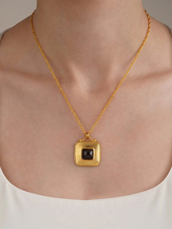 ORE DUNE Legacy Necklace – Brown Tourmaline Stone, önden görünüm