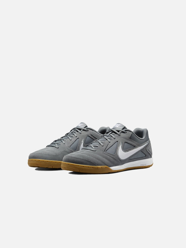 NIKE - SNEAKER - Gato 