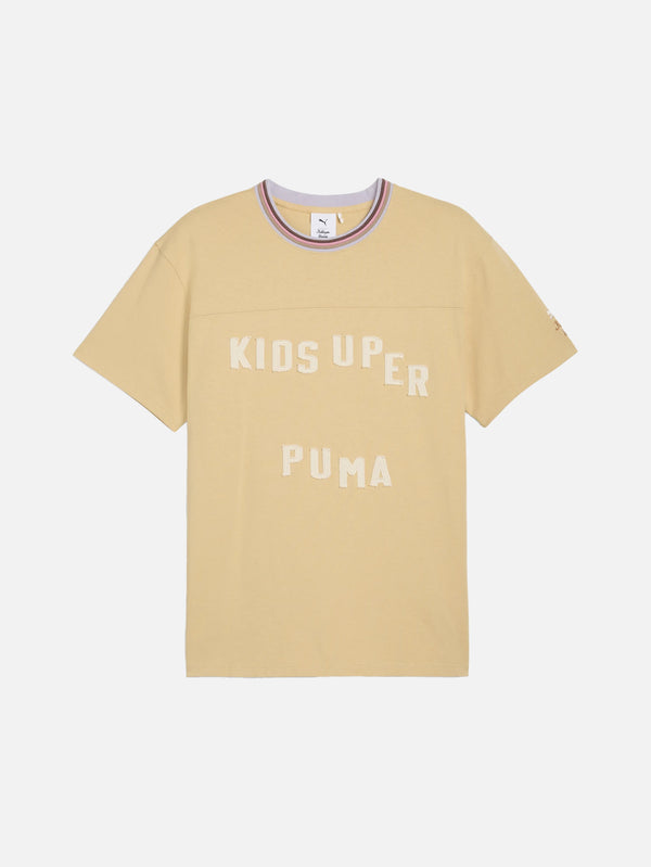 PUMA - T-SHIRT - PUMA x KIDSUPER Graphic Tee - Pebble Path - shopi go'da!.
