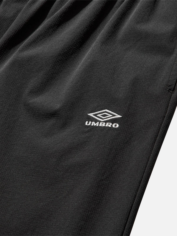 UMBRO - EŞOFMAN ALTI - Og Tape Track Pants - Black - shopi go'da!.