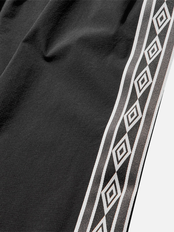 UMBRO - EŞOFMAN ALTI - Og Tape Track Pants - Black - shopi go'da!.