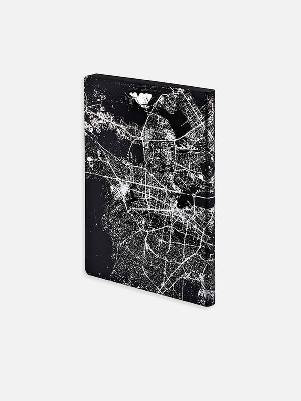 Graphic L Light Defter - Nightflight Over Berlin Silver - shopi go