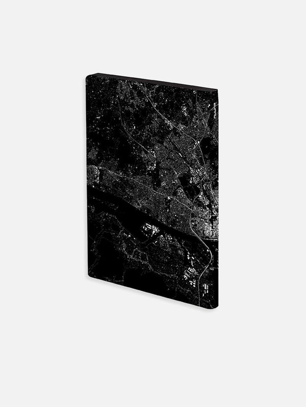 Graphic L Light - Nightflight Over Hamburg Silver Defter - shopi go